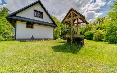 Zatylówka Dom Na Wyspie: Sommerhus, Hjem, Lawn, Stuehus, Have, Gård, Estate, Backyard, Landscaping, Garden Bygninger