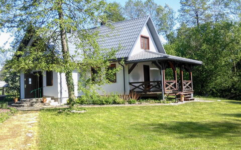 Zatylówka Dom Na Wyspie: Ejendom, Hus, Hjem, Sommerhus, Bygning, Ejendom, Estate, Stuehus, Træ, Græs