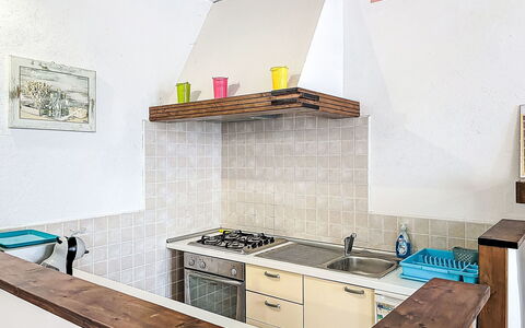 Il Cavaliere: Indretning, Gulvbelægning, Væg, Træ, Køkken, Etage, Loft, Countertop, Værelse, Møbel