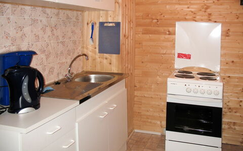 Schöser: Værelse, Countertop, Ejendom, Køkken, Større Bandage, Flise, Cabinetry, Møbel, Etage, Komfur
