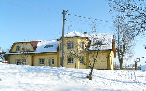 Horakova: Sne, Vinter, Hus, Ejendom, Himmel, Stad, Fryser, Hjem, Træ, Boligområde