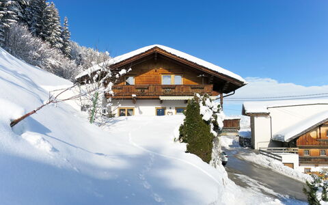 Unterkreuter: Sne, Vinter, Bjerg, Ejendom, Hus, Himmel, Bjergkæde, Hill Station, Alps, Hjem