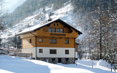 Schragl: Sne, Vinter, Ejendom, Hus, Bjerg, Himmel, Træ, Hjem, Arkitektur, Alps