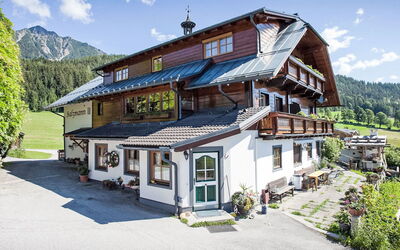 Ramsau am Dachstein 616: Plante, Himmel, Sky, Ejendom, Vindue, Bjerg, Træ, Landskab, Ejendom, Landdistrikt