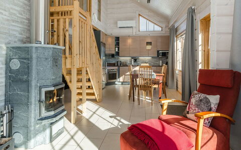 Villa Hymy: Græs, Hus, Sommerhus, Land Lot, Hjem, Estate, Lawn, Sidespor, Stuehus, Veranda