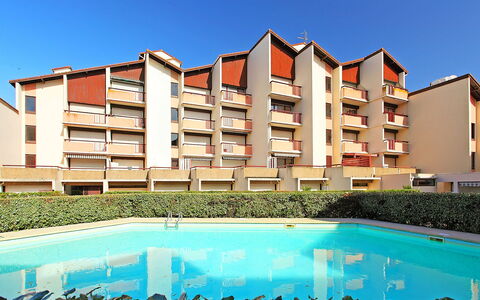 Capbreton 200: Vand, Himmel, Bygning, Azure, Bjerg, Træ, Arkitektur, Krop Af Vand, Sø, Kvarter