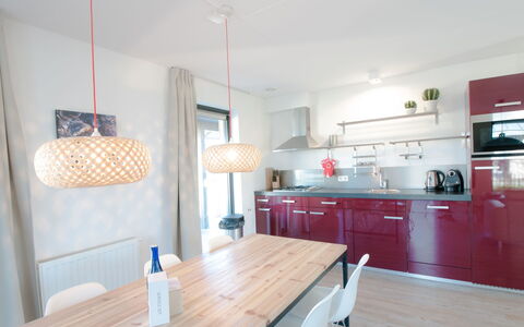 Oesterdam Resort: Værelse, Ejendom, Møbel, Køkken, Indretning, Countertop, Bygning, Etage, Hus, Cabinetry