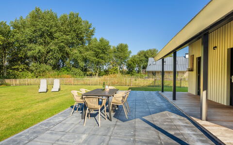 Oesterdam Resort: Ejendom, Ejendom, Hus, Hjem, Gård, Bygning, Backyard, Estate, Arkitektur, Træ