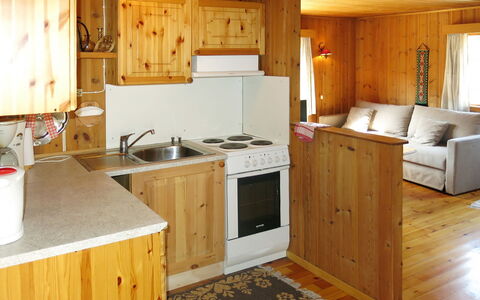 Hammaren: Countertop, Cabinetry, Køkkenvask, Møbel, Hvid, Håndvask, Køkken, Køkken Apparat, Træ, Komfur