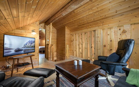 Lona: Træ, Loft, Indretning, Gulvbelægning, Etage, Møbel, Stue, Hjem, Værelse, Couch