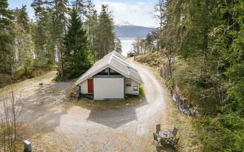 Balestrand 630: Plante, Ejendom, Himmel, Plantesamfund, Sky, Telt, Land Lot, Sommerhus, Træ, Hældning
