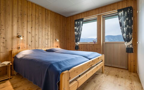 Hovsfjellet: Træ, Soveværelse, Indretning, Seng, Loft, Møbel, Etage, Bed Frame, Hjem, Gulvbelægning