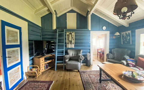 Lenebu: Billedramme, Møbel, Ejendom, Couch, Bord, Azure, Indretning, Belysning, Arkitektur, Træ