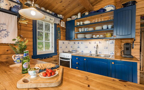 Fjellro: Træ, Hjem, Sommerhus, Bejdse, Hårdttræ, Køkken, Maling, Bjælkehytte, Planke, Cabinetry