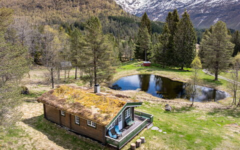Fjellro: Naturlige Landskab, Landskab, Hus, Sommerhus, Highland, Landdistrikt, Hytte, Bjergkæde, Dal, Hill Station
