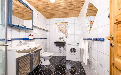 Krokeggi: Sanitærarmatur, Gulvbelægning, Etage, Indretning, Vvs, Håndvask, Loft, Tap, Badeværelse, Flise