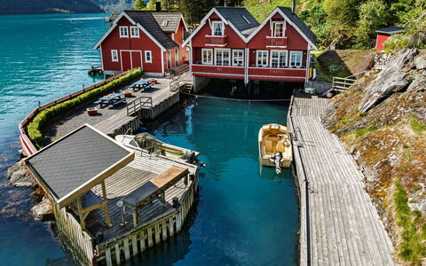 Krokeggi: Vand, Krop Af Vand, Båd, Vandløb, Sø, Vandfartøjer, Turistattraktion, Kanal, Dok, Sommerhus