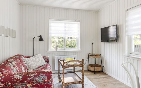 Sandsjöfors: Ejendom, Møbel, Billedramme, Vindue, Textile, Indretning, Træ, Bygning, Gulvbelægning, Komfort