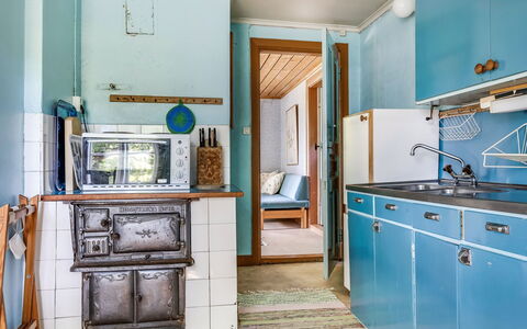 Ebbabolet: Cabinetry, Møbel, Ejendom, Skuffe, Blå, Azure, Badeværelsesskab, Belysning, Træ, Indretning