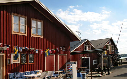 Lunnekullen: Himmel, Sky, Ejendom, Vindue, Træ, Sommerhus, Kvarter, Hus, Bygning, Boligområde