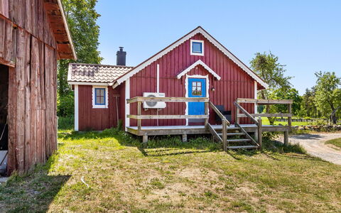 Skärvudde Torpet: Himmel, Plante, Bygning, Vindue, Træ, Træ, Hus, Land Lot, Græs, Sommerhus