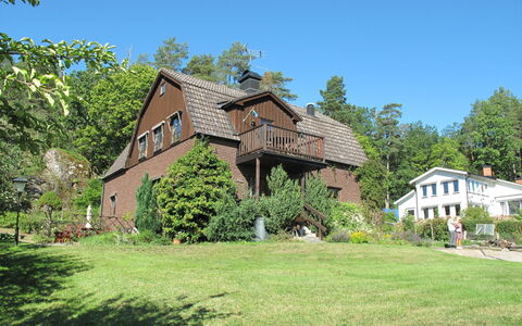 Stegeborg Norrkrog: Plante, Himmel, Bygning, Træ, Naturlige Landskab, Hus, Græs, Sommerhus, Vindue, Fritid