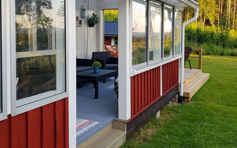Höje: Plante, Dør, Vindue, Skygge, Gul, Indretning, Træ, Bygning, Hus