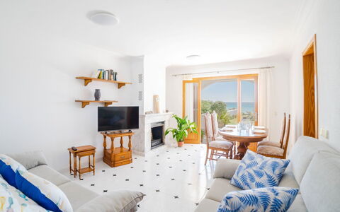 Sa Mirada: Værelse, Møbel, Soveværelse, Ejendom, Hvid, Indretning, Blå, Seng, Stue, Væg