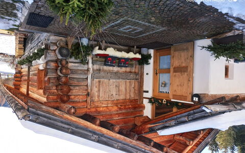 Chalet Baita Tabià Dolomites: Bygning, Træ, Hus, Tag, Fritid, Facade, Hældning, Træ, Vindue
