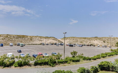 La Sableyre: Himmel, Sky, Plante, Plantesamfund, Økoregion, Bil, Gadebelysning, Land Lot, Vejbelægning, Asfalt
