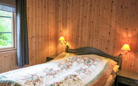 Skafjellstoga: Møbel, Bygning, Vindue, Komfort, Textile, Træ, Belysning, Bed Frame, Indretning, Lampe