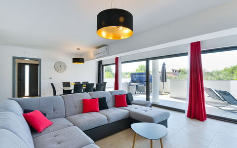 East: Bord, Møbel, Couch, Ejendom, Komfort, Belysning, Studio Couch, Stue, Plante, Indretning