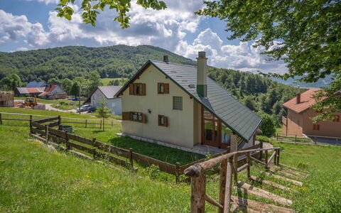 Lady Lavender: Ejendom, Hus, Landdistrikt, Græs, Farm, Hjem, Sommerhus, Land Lot, Ejendom, Stuehus