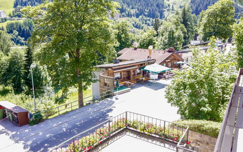 Bad Gastein 125: Daytime, Bygning, Plante, Bjerg, Natur, Træ, Vindue, Urban Design, Biome, Hus