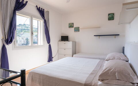 Villetta Laura: Soveværelse, Seng, Værelse, Møbel, Ejendom, Sengetøj, Sengetøj, Bed Frame, Madras, Indretning