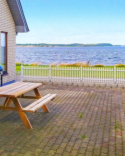 Hvalpsund