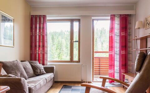 Ylläs Chalets A507: Møbel, Stol, Udendørs Møbler, Bord, Træ, Udendørs Bord, Køkken & Spisebord, Skygge, Have, Paraply