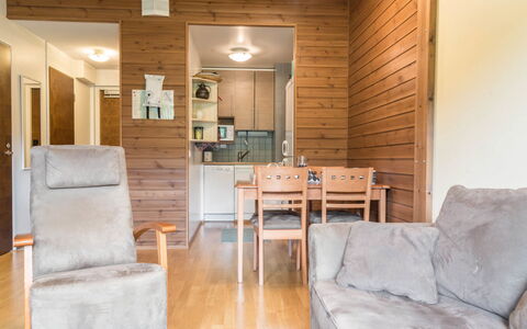 Ylläs Chalets A507: Møbel, Stol, Udendørs Møbler, Bord, Træ, Udendørs Bord, Køkken & Spisebord, Skygge, Have, Paraply