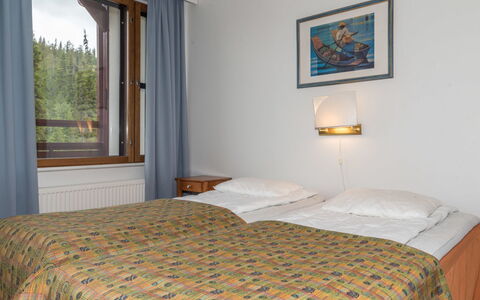 Ylläs Chalets A507: Møbel, Stol, Udendørs Møbler, Bord, Træ, Udendørs Bord, Køkken & Spisebord, Skygge, Have, Paraply