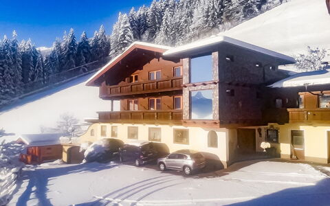 Fügen 450: Himmel, Sne, Bygning, Daytime, Ejendom, Vindue, Sky, Bil, Træ, Hus
