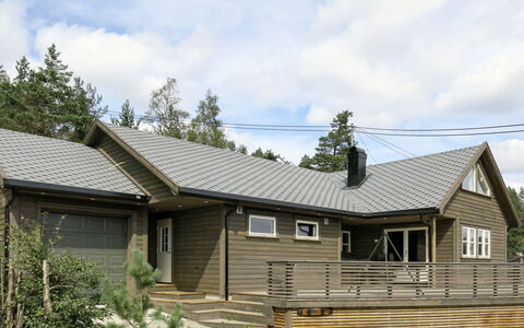 Doghouse: Plante, Sky, Himmel, Bygning, Vindue, Hus, Arkitektur, Land Lot, Træ