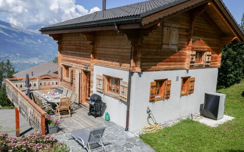 Nendaz 635: Ejendom, Hus, Bygning, Sommerhus, Ejendom, Hjem, Stuehus, Bjælkehytte, Facade, Sidespor