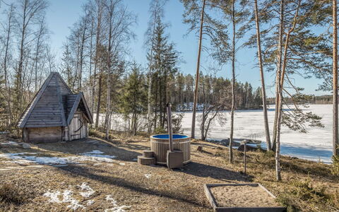 Paula: Træ, Sommerhus, Bjælkehytte, Skov, Skur, Garden Bygninger, Lærk, Woodland, Bejdse