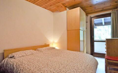 Madonna di Campiglio 300: Soveværelse, Seng, Møbel, Værelse, Ejendom, Loft, Bed Frame, Sengetøj, Indretning, Sengetøj