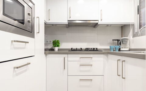 Torredembarra 160: Cabinetry, Countertop, Værelse, Køkken, Ejendom, Møbel, Indretning, Bygning, Materielle Værdier, Hus