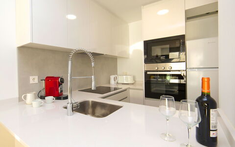 Calpe Calp 268: Countertop, Ejendom, Værelse, Indretning, Køkken, Møbel, Bygning, Cabinetry, Etage, Hus