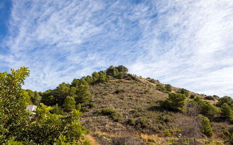 Villa Preciosa: Sky, Himmel, Plante, Plantesamfund, Økoregion, Naturlige Landskab, Naturligt Miljø, Highland, Bjerg, Hældning