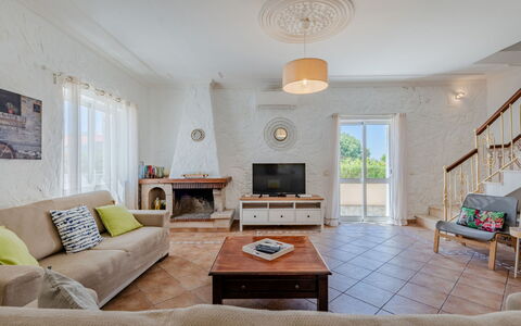 Casa Do Sol: Møbel, Gulvbelægning, Etage, Indretning, Bord, Loft, Couch, Stol, Hjem, Stue