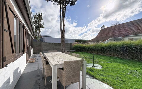 De Haan 210: Boligområde, Hjem, Skygge, Udendørs Møbler, Backyard, Gårdsplads, Estate, Have, Gård, Landscaping