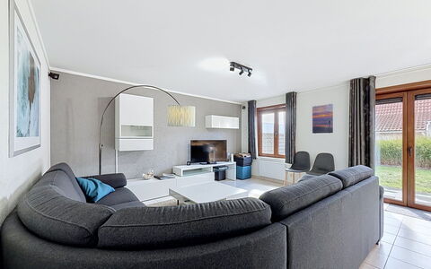 De Haan 210: Indretning, Møbel, Couch, Gulvbelægning, Stue, Etage, Træ, Loft, Hjem, Værelse